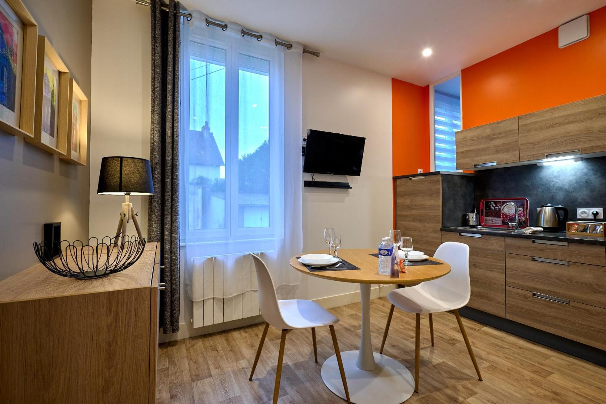 Le Faidherbe Style Appart' Hotel - Wifi Gratuit - Parking Gratuit Calme Et Lumineux Nevers Esterno foto
