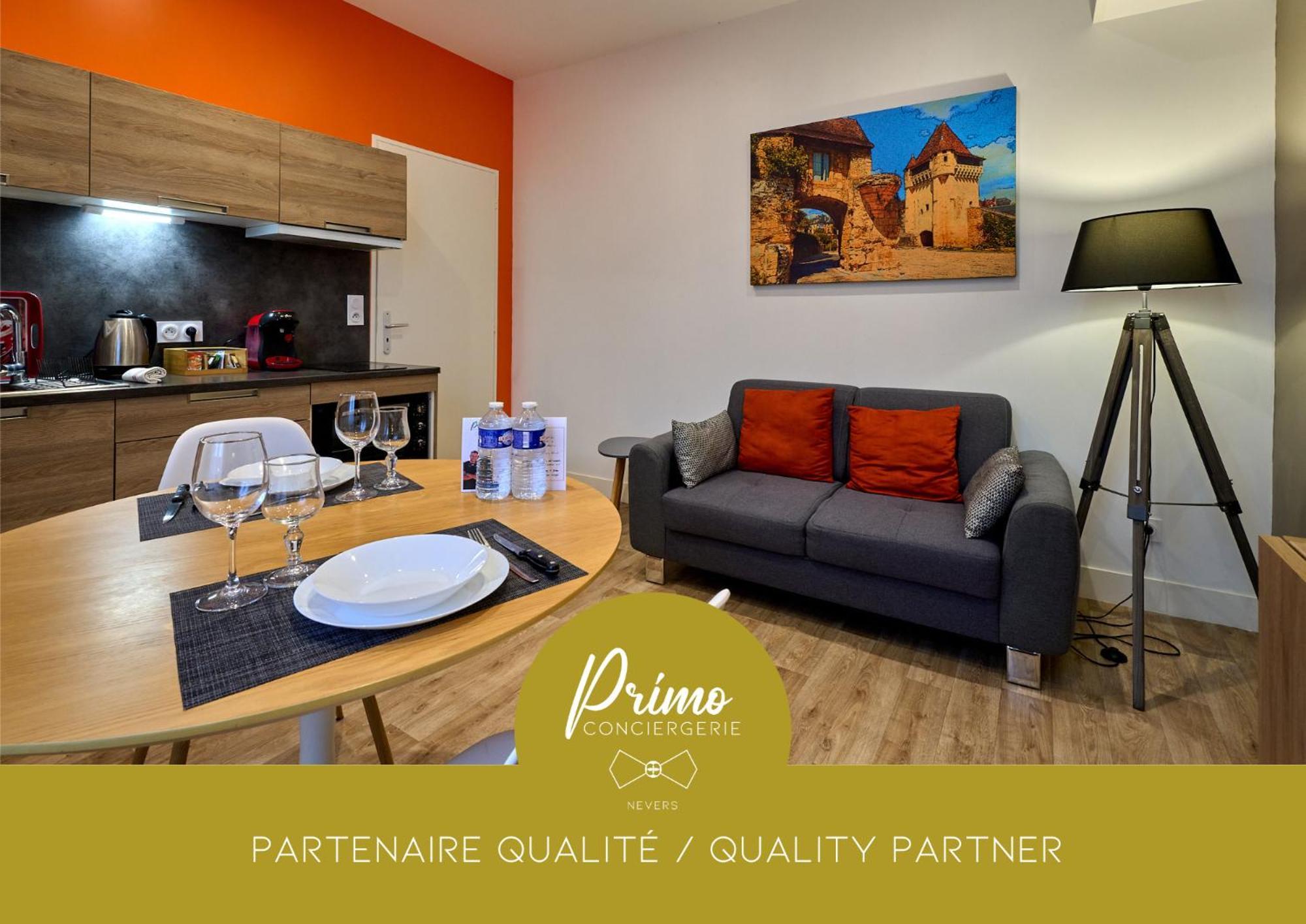 Le Faidherbe Style Appart' Hotel - Wifi Gratuit - Parking Gratuit Calme Et Lumineux Nevers Esterno foto