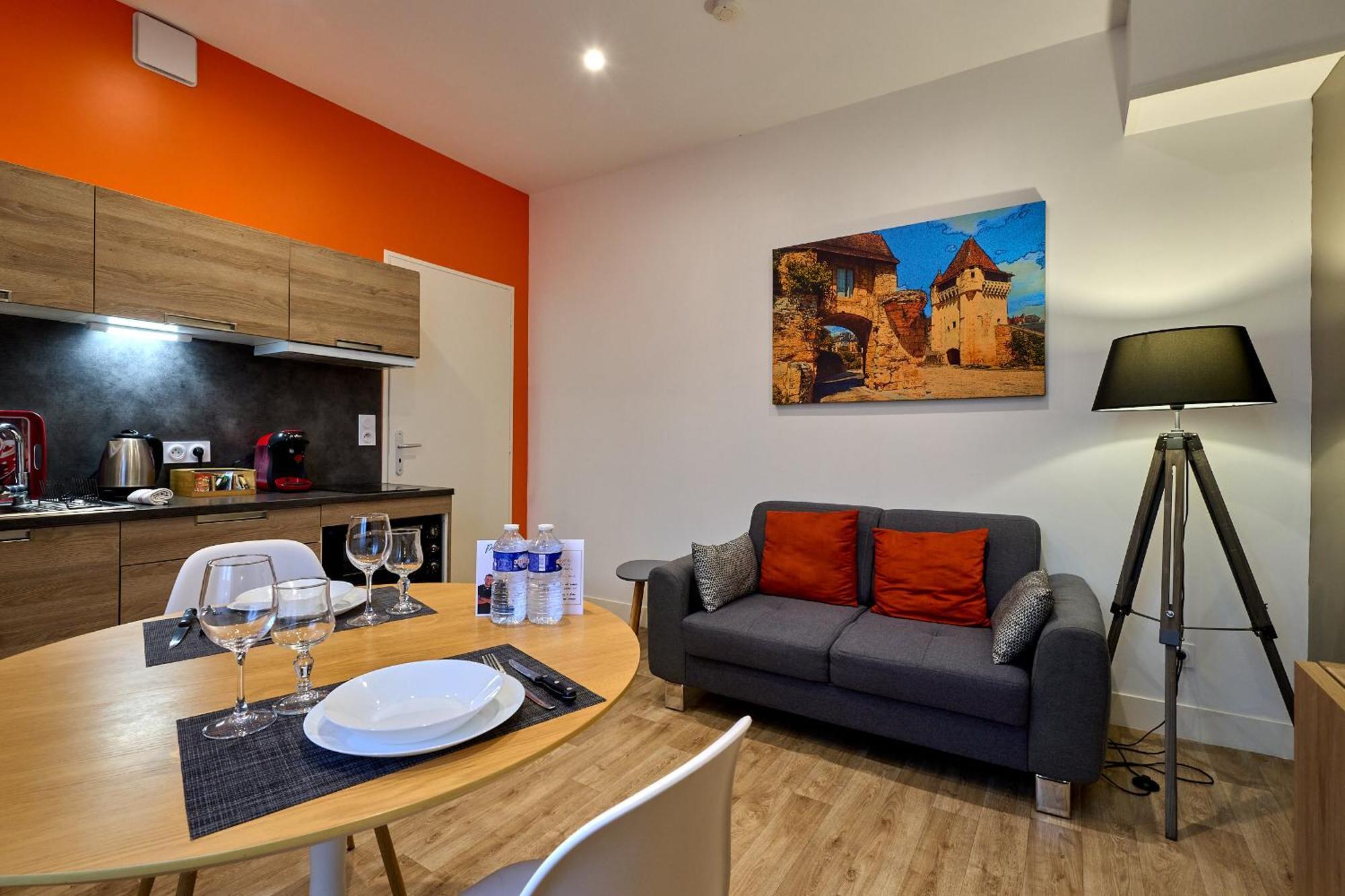 Le Faidherbe Style Appart' Hotel - Wifi Gratuit - Parking Gratuit Calme Et Lumineux Nevers Esterno foto